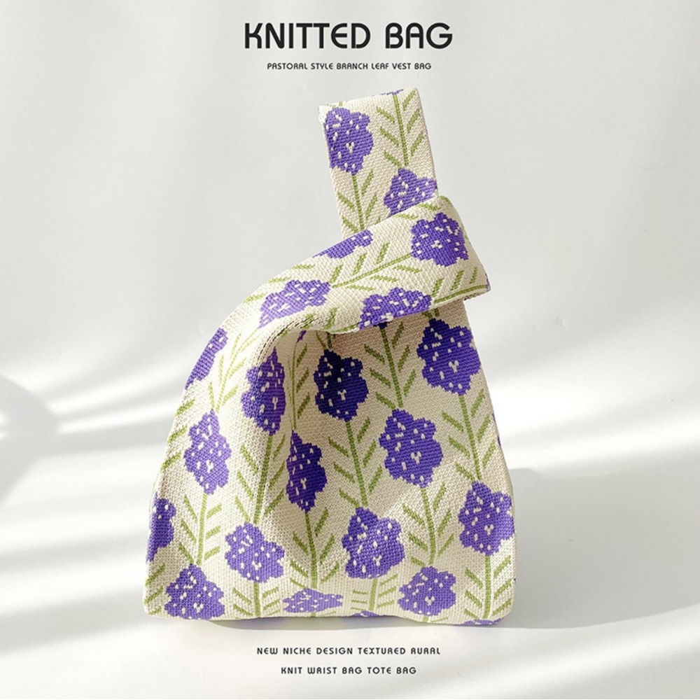 NWT Purple Flower Compact Stylish Essentials Handheld Bag